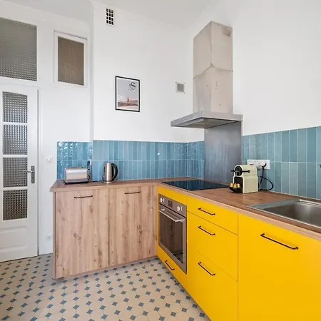 Le Riviera Palace - Vue Sur La - Parking Prive アパート マントン