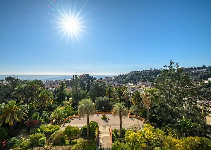 Апартаменты Le Riviera Palace - Vue Sur La - Parking Prive *