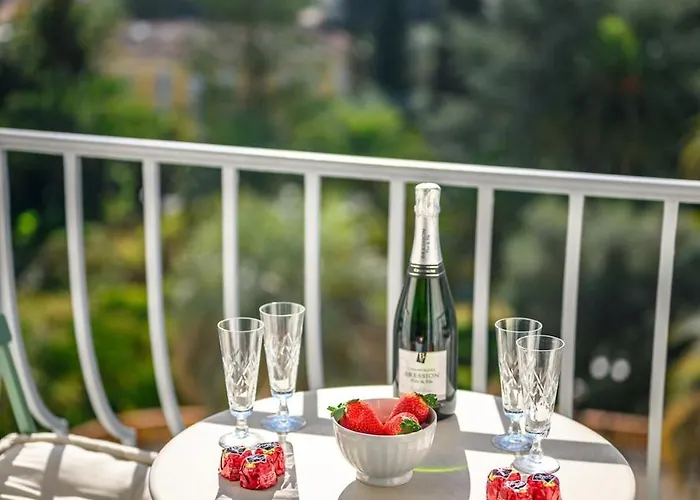 Le Riviera Palace - Vue Sur La - Parking Prive Апартаменты *