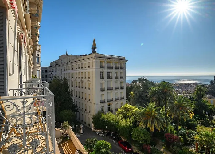 Le Riviera Palace - Vue Sur La - Parking Prive *
