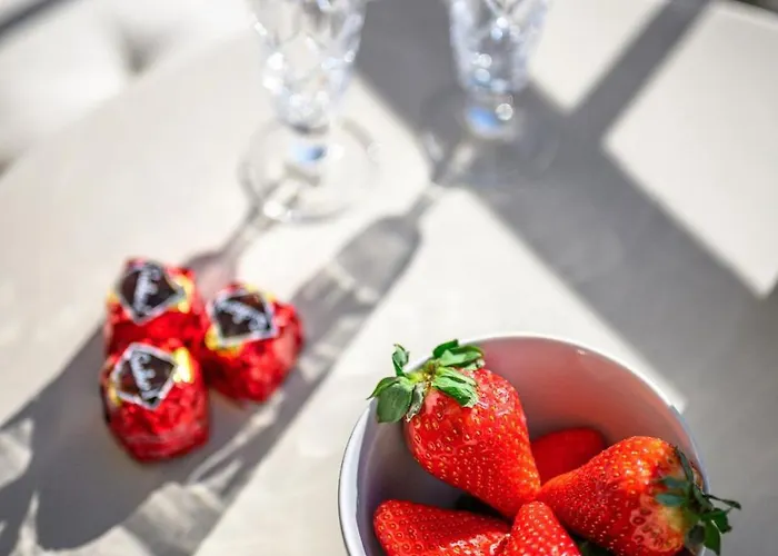 Le Riviera Palace Calme - Vue Sur La Mer- Parking Apartment Menton