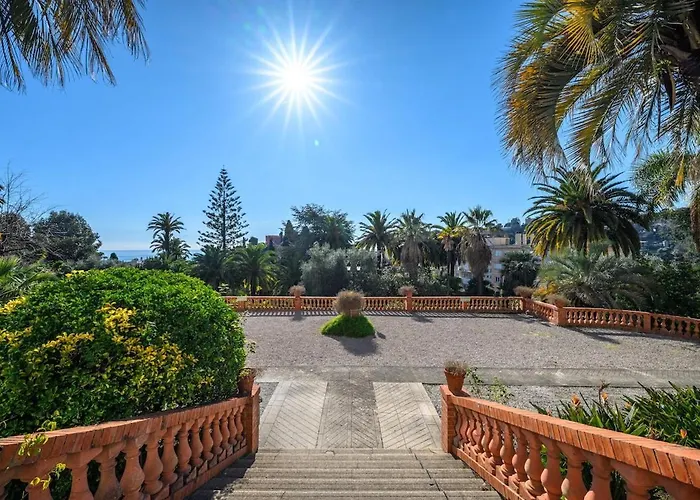 Le Riviera Palace Calme - Vue Sur La Mer- Parking * Menton